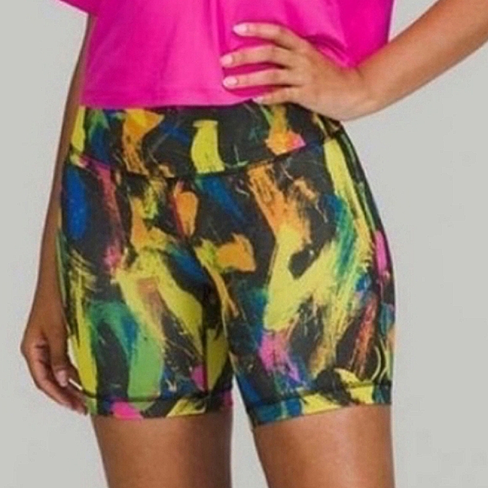 LULULEMON Invigorate Wunder Train High-Rise Athletic Bike Shorts NWOT - Picture 3 of 10